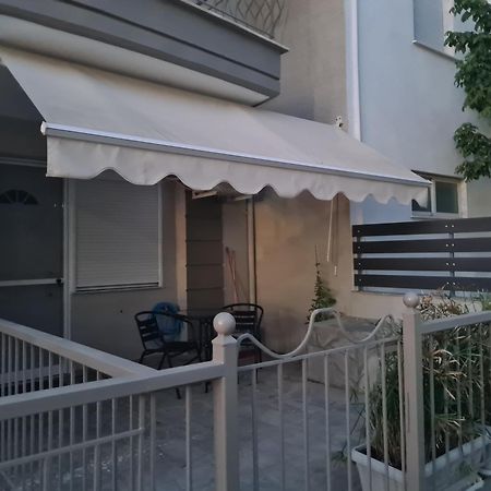 Ofrínion Makis Apartments Touzla מראה חיצוני תמונה