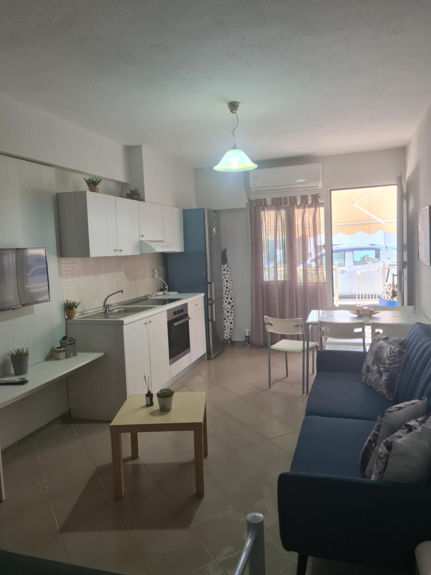 Ofrínion Makis Apartments Touzla מראה חיצוני תמונה